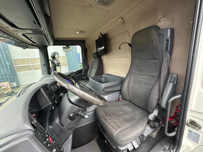 Box truck Scania P250 Euro 6 / Laadklep / Full Side Opening *NL-Truck*: picture 18 Box truck Scania P250 Euro 6 / Laadklep / Full Side Opening *NL-Truck*: picture 18