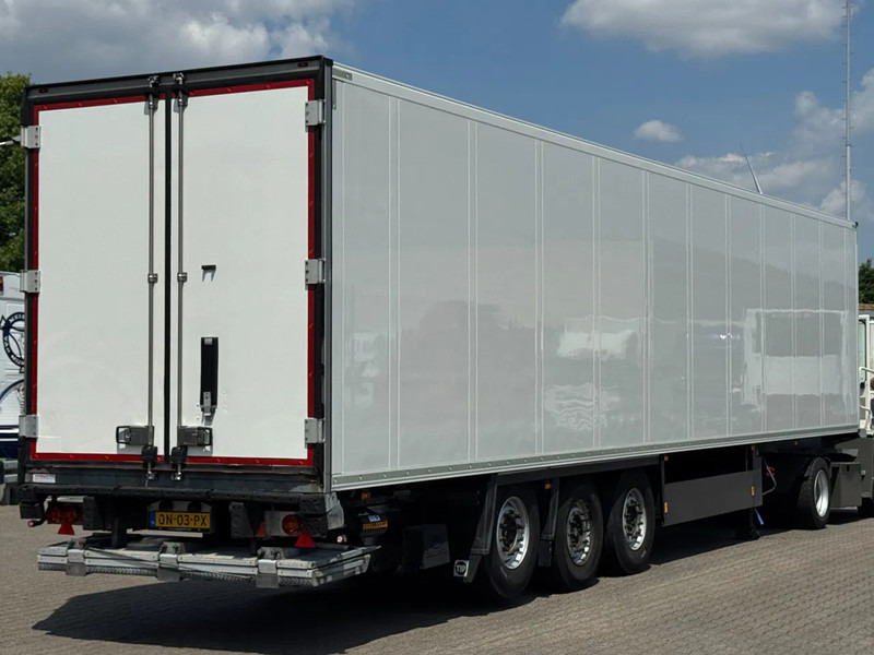 Schmitz Cargobull Carrier Vector 1550 City / OV-Laadklep / Tussenschot / Lift-as / APK 03-2026 - Refrigerator semi-trailer: picture 1 Schmitz Cargobull Carrier Vector 1550 City / OV-Laadklep / Tussenschot / Lift-as / APK 03-2026 - Refrigerator semi-trailer: picture 1