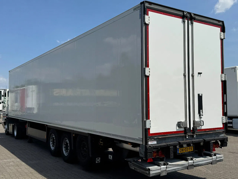 Schmitz Cargobull Carrier Vector 1550 City / OV-Laadklep / Tussenschot / Lift-as / APK 03-2026 - Refrigerator semi-trailer: picture 2 Schmitz Cargobull Carrier Vector 1550 City / OV-Laadklep / Tussenschot / Lift-as / APK 03-2026 - Refrigerator semi-trailer: picture 2