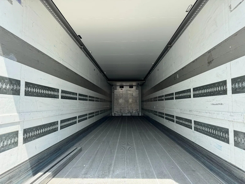 Schmitz Cargobull Carrier Vector 1550 City / OV-Laadklep / Tussenschot / Lift-as / APK 03-2026 - Refrigerator semi-trailer: picture 4 Schmitz Cargobull Carrier Vector 1550 City / OV-Laadklep / Tussenschot / Lift-as / APK 03-2026 - Refrigerator semi-trailer: picture 4