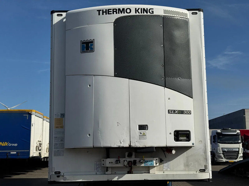 Schmitz Cargobull Thermo King SLXe 300 / Disc Brakes / Lift-Axle / Flower Width - Refrigerator semi-trailer: picture 2 Schmitz Cargobull Thermo King SLXe 300 / Disc Brakes / Lift-Axle / Flower Width - Refrigerator semi-trailer: picture 2