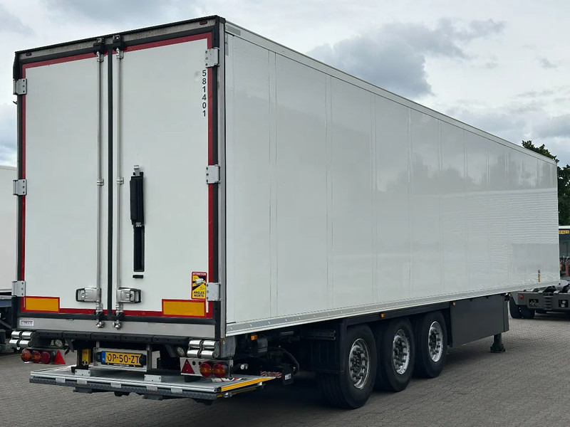Schmitz Cargobull Thermo King SLXi 300 / Disc-Brakes / Laadklep / Flower Width / Apk - Refrigerator semi-trailer: picture 4 Schmitz Cargobull Thermo King SLXi 300 / Disc-Brakes / Laadklep / Flower Width / Apk - Refrigerator semi-trailer: picture 4