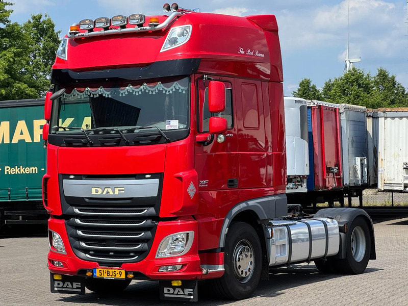 DAF XF 460 Super Space Cab 2 Tank *NL-Truck* - Tractor unit: picture 1 DAF XF 460 Super Space Cab 2 Tank *NL-Truck* - Tractor unit: picture 1