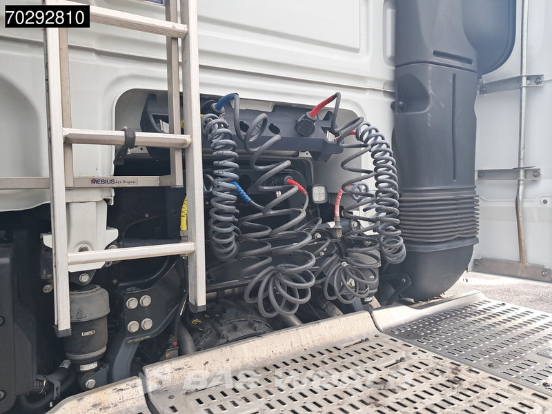 DAF XF 480 4X2 SSC Retarder Standklima LED ACC Euro 6 - Tractor unit: picture 3 DAF XF 480 4X2 SSC Retarder Standklima LED ACC Euro 6 - Tractor unit: picture 3