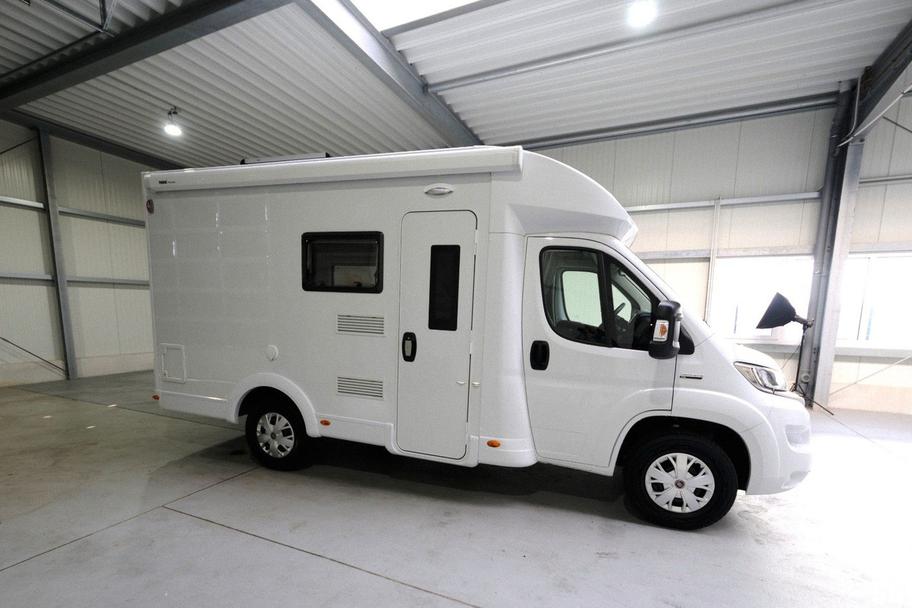 Etrusco T 5900 FB/1.Hand/Festbett/Klima/Markise/Finanz. Etrusco T 5900 FB/1.Hand/Festbett/Klima/FINANZIERUNG - Semi-integrated motorhome: picture 2 Etrusco T 5900 FB/1.Hand/Festbett/Klima/Markise/Finanz. Etrusco T 5900 FB/1.Hand/Festbett/Klima/FINANZIERUNG - Semi-integrated motorhome: picture 2