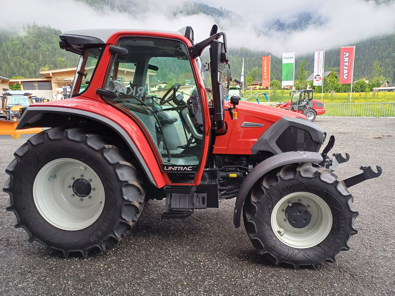 Lindner Lintrac 70 (23263) - Farm tractor: picture 5 Lindner Lintrac 70 (23263) - Farm tractor: picture 5
