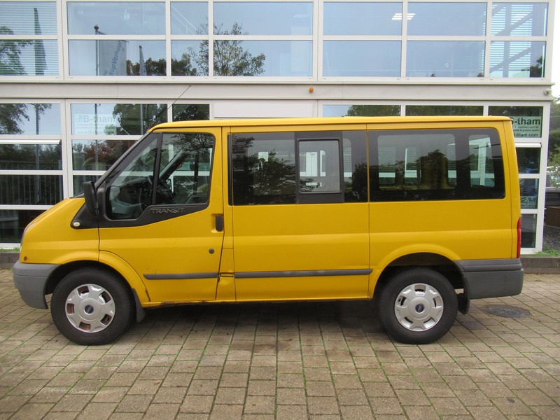 Ford Transit 140T330S 2.4 TDCI 103KW AWD 4x4 4WD - Small van: picture 3 Ford Transit 140T330S 2.4 TDCI 103KW AWD 4x4 4WD - Small van: picture 3