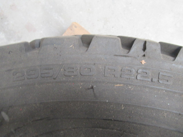 Goodyear 295/80 R 22.5 (DAF) - Tire for Truck: picture 2 Goodyear 295/80 R 22.5 (DAF) - Tire for Truck: picture 2
