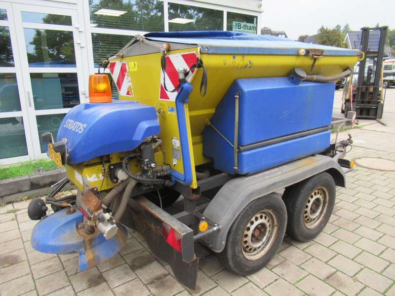 NIDO AWK 2500-1 Stratos B11L-18 ACLN280 1,1M3 + 500L Zoutstrooier Salzstreuer - Sand/ Salt spreader: picture 2 NIDO AWK 2500-1 Stratos B11L-18 ACLN280 1,1M3 + 500L Zoutstrooier Salzstreuer - Sand/ Salt spreader: picture 2