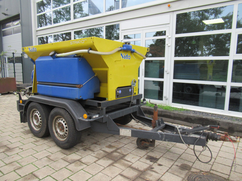 NIDO Stratos B11L-18 ACLN280 1,1M3 + 500L. Zoutstrooier Salzstreuer Saltspreader - Sand/ Salt spreader: picture 4 NIDO Stratos B11L-18 ACLN280 1,1M3 + 500L. Zoutstrooier Salzstreuer Saltspreader - Sand/ Salt spreader: picture 4