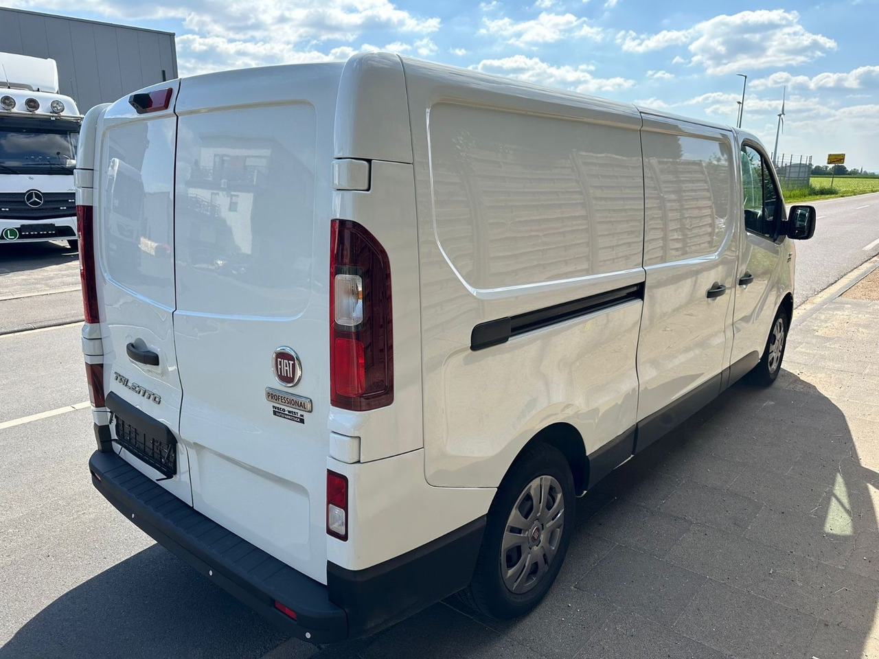 Fiat Talento 2.0 Ecojet L2H1*Kamera* Serviceneu*Klima - Small van: picture 4 Fiat Talento 2.0 Ecojet L2H1*Kamera* Serviceneu*Klima - Small van: picture 4