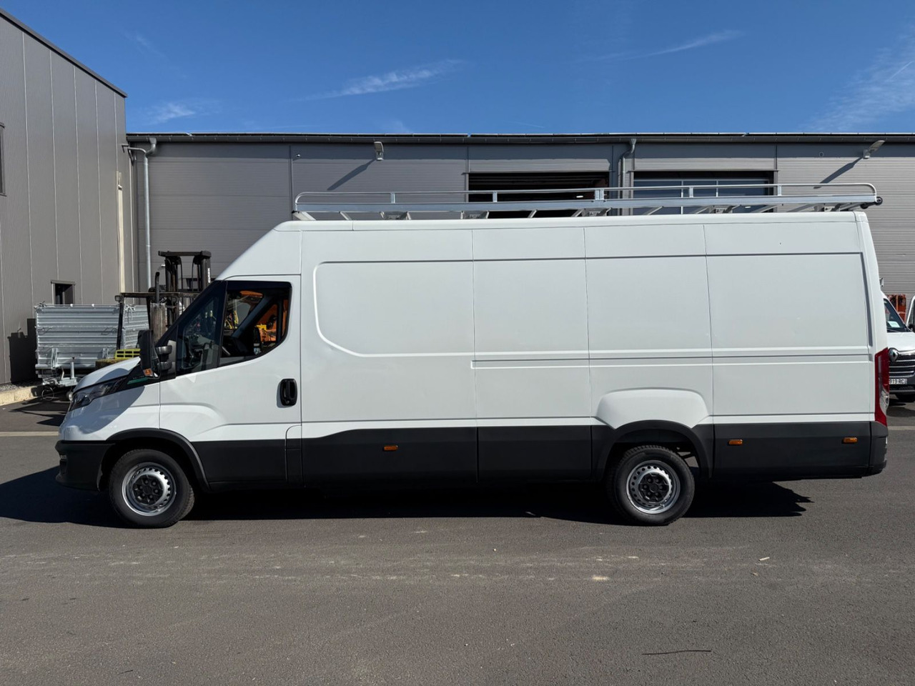 Iveco Daily 35S14 Maxi/CNG/2.700km!/Ahk/TÜV neu - Panel van: picture 4 Iveco Daily 35S14 Maxi/CNG/2.700km!/Ahk/TÜV neu - Panel van: picture 4