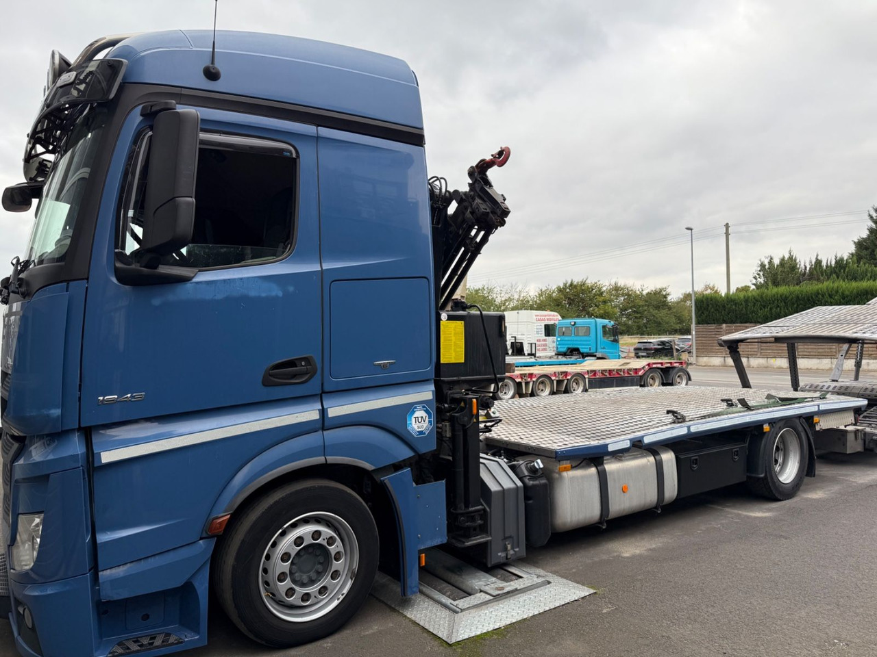 Mercedes-Benz Actros 1843 FVG 5-Zug / VDI 2700 / Kran MKG - Autotransporter truck: picture 2 Mercedes-Benz Actros 1843 FVG 5-Zug / VDI 2700 / Kran MKG - Autotransporter truck: picture 2