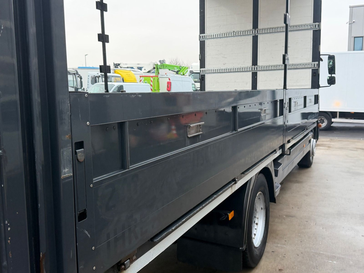 Curtainsider truck Mercedes-Benz Atego 1530 Pritsche/Plane, Palfinger Lbw, Edscha: picture 7 Curtainsider truck Mercedes-Benz Atego 1530 Pritsche/Plane, Palfinger Lbw, Edscha: picture 7