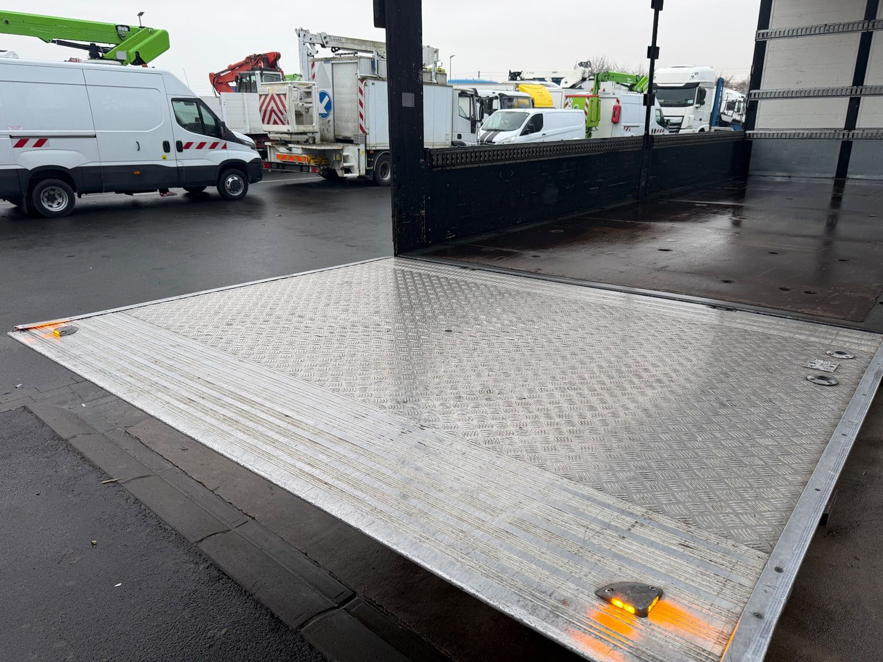 Curtainsider truck Mercedes-Benz Atego 1530 Pritsche/Plane, Palfinger Lbw, Edscha: picture 18 Curtainsider truck Mercedes-Benz Atego 1530 Pritsche/Plane, Palfinger Lbw, Edscha: picture 18