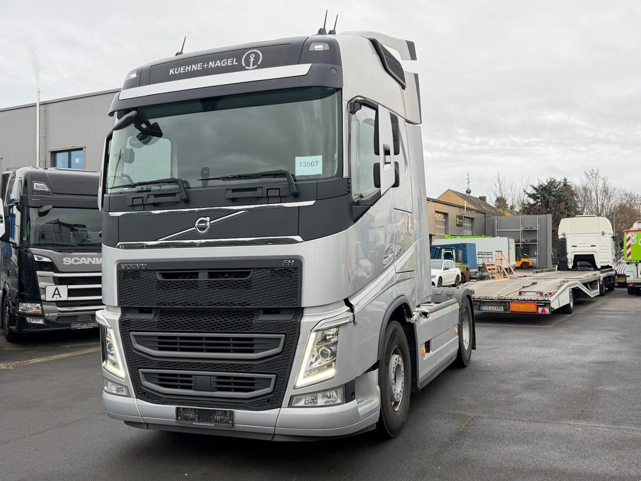 Volvo FH 460 Globetrotter, Voll-Spoiler, 2x Tank - Tractor unit: picture 3 Volvo FH 460 Globetrotter, Voll-Spoiler, 2x Tank - Tractor unit: picture 3