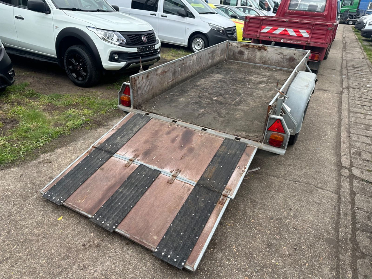 BAOS TIEFLADER 2 ACHSER 2000KG 1500 KG NUTZLAST - Low loader trailer: picture 1 BAOS TIEFLADER 2 ACHSER 2000KG 1500 KG NUTZLAST - Low loader trailer: picture 1