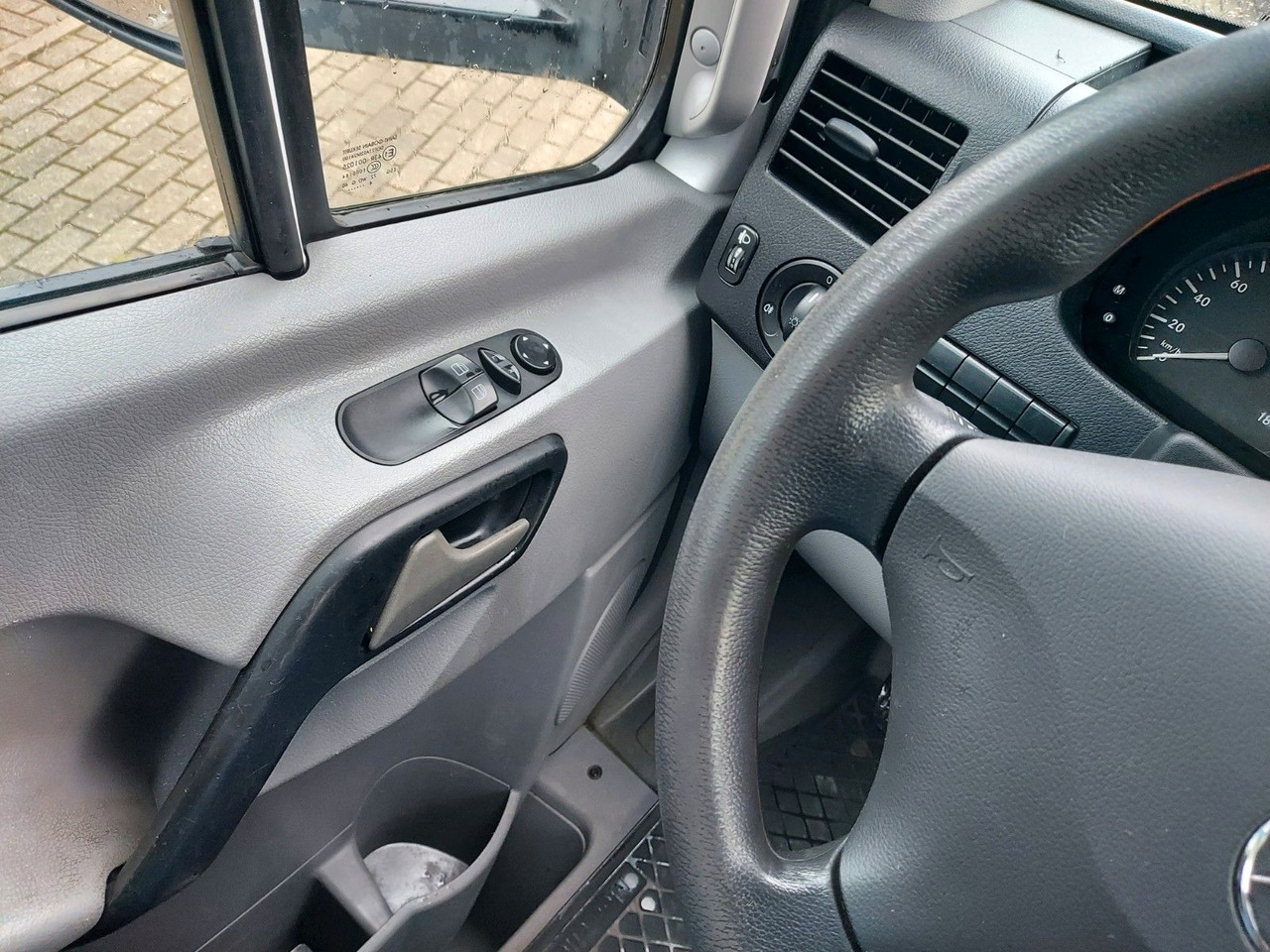 Open body delivery van, Combi van Mercedes-Benz Sprinter II Pritsche/DoKa 516 CDI KLIMA AHK: picture 14 Open body delivery van, Combi van Mercedes-Benz Sprinter II Pritsche/DoKa 516 CDI KLIMA AHK: picture 14