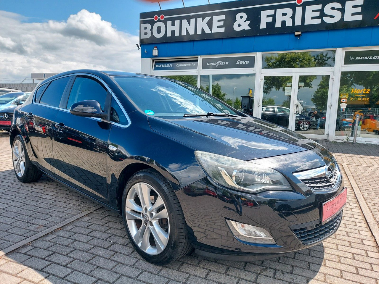 Opel Astra J Lim. 5-trg. Innovation Xenon Navi Sitzhe - Sedan: picture 1 Opel Astra J Lim. 5-trg. Innovation Xenon Navi Sitzhe - Sedan: picture 1