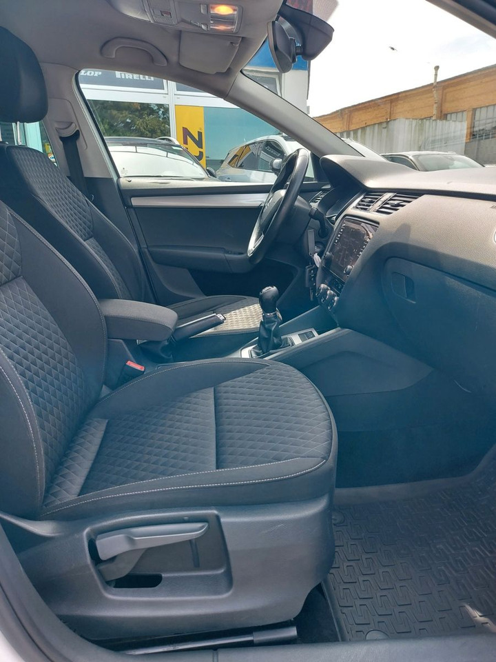Station wagon Skoda Octavia Combi Drive LED ACC Radar DAB 8xRad AHK: picture 18