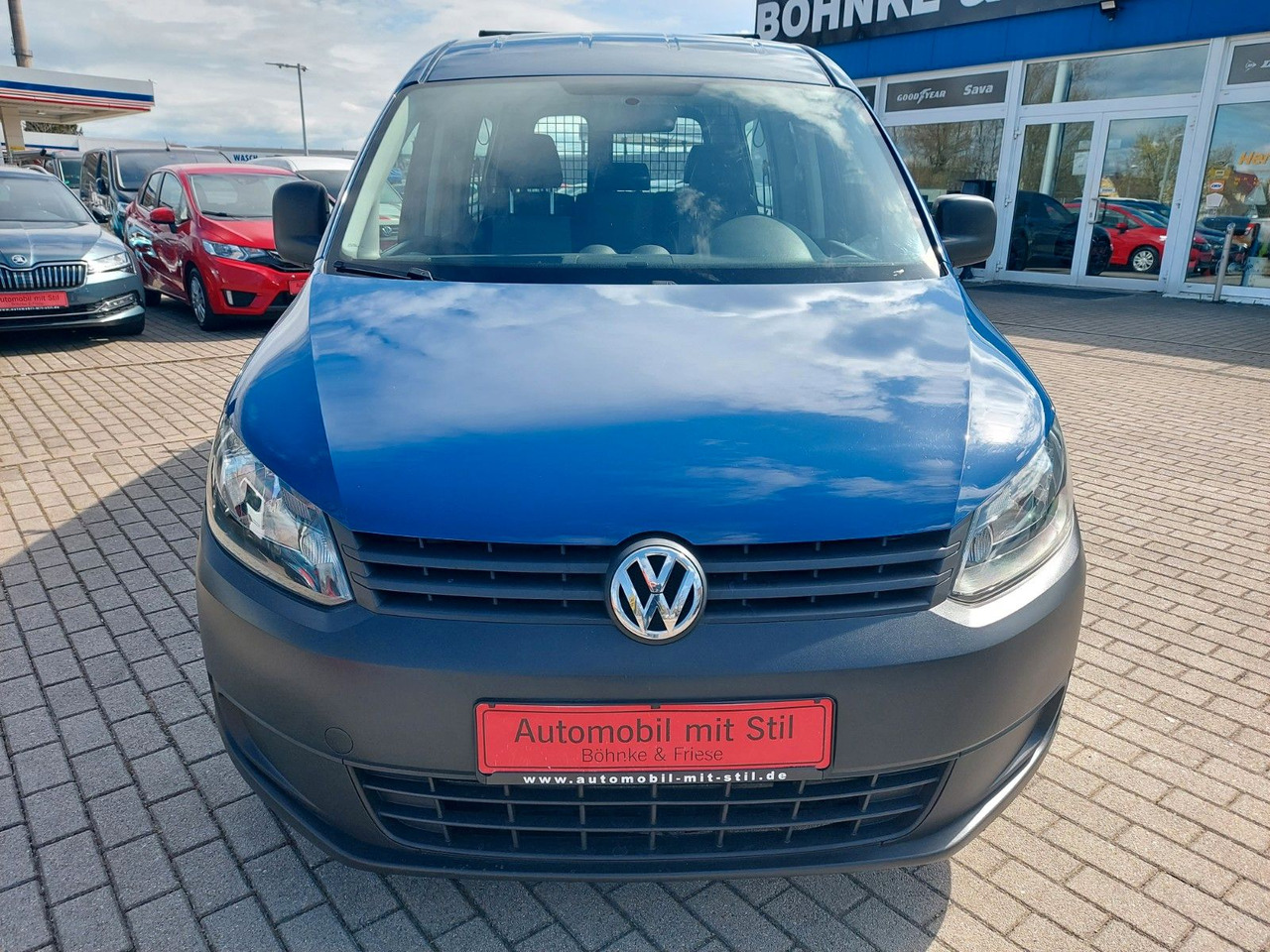 Volkswagen Caddy Maxi lang 5 Sitze Klima Standheiz. Tempo - Car: picture 4 Volkswagen Caddy Maxi lang 5 Sitze Klima Standheiz. Tempo - Car: picture 4