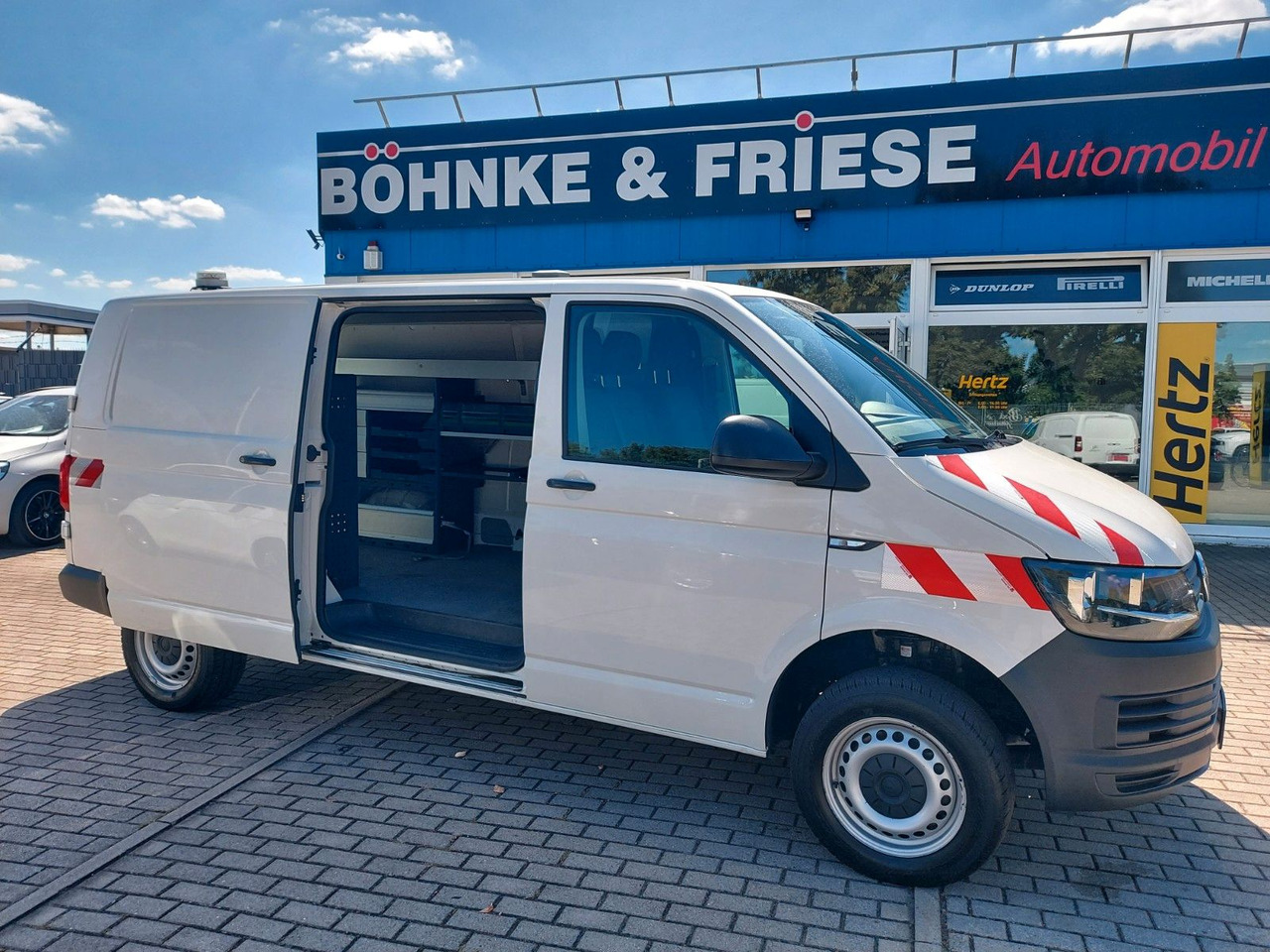 Volkswagen T6 Transporter Kasten-Kombi Lang 4 Motion Klima - Passenger van: picture 1 Volkswagen T6 Transporter Kasten-Kombi Lang 4 Motion Klima - Passenger van: picture 1