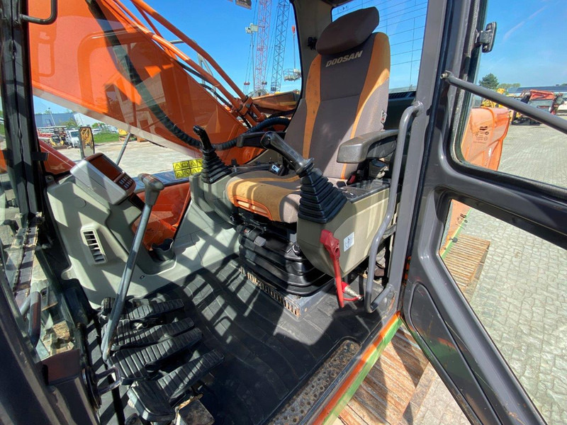 Doosan DX 255 LC NVT - Crawler excavator: picture 3 Doosan DX 255 LC NVT - Crawler excavator: picture 3