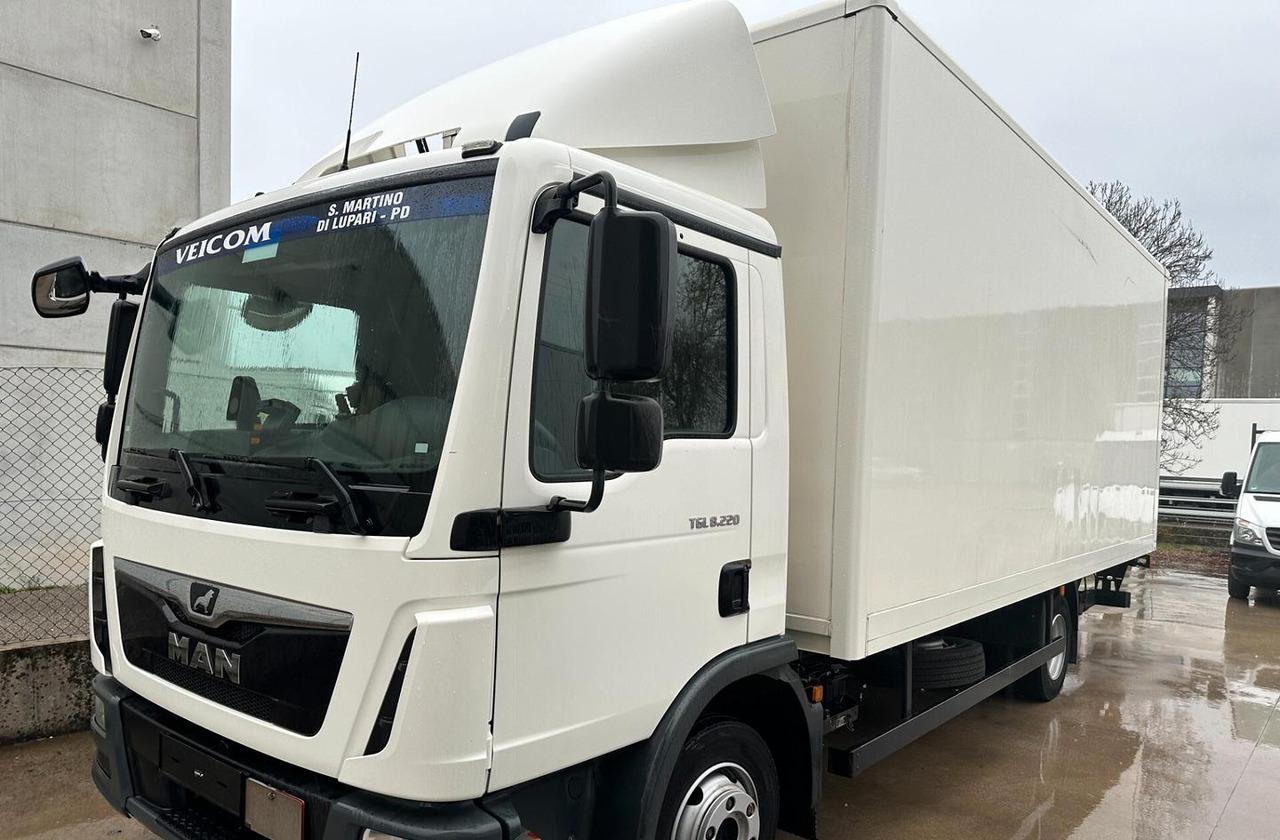 Man 8.220 FURGONE E SPONDA EURO 6 - Box truck: picture 2 Man 8.220 FURGONE E SPONDA EURO 6 - Box truck: picture 2