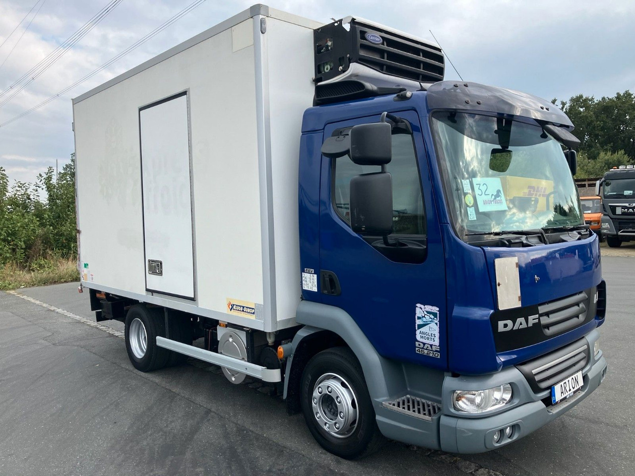 DAF FA LF45 Kühlkoffer/CARRIER/Xarios600/LBW/AC/EU5 DAF FA LF45 Kühlkoffer/CARRIER/Xarios600/LBW/AC/EU5 - Refrigerator truck: picture 1 DAF FA LF45 Kühlkoffer/CARRIER/Xarios600/LBW/AC/EU5 DAF FA LF45 Kühlkoffer/CARRIER/Xarios600/LBW/AC/EU5 - Refrigerator truck: picture 1