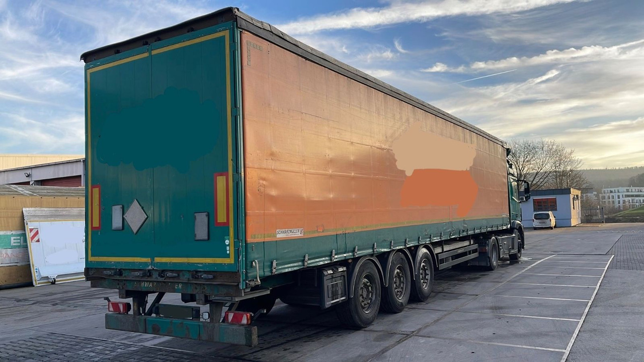 Schwarzmüller S1/HU 05.2026/SAF/Edscha/39000kg - Curtainsider semi-trailer: picture 1 Schwarzmüller S1/HU 05.2026/SAF/Edscha/39000kg - Curtainsider semi-trailer: picture 1