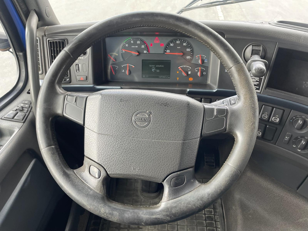 Curtainsider truck Volvo FH 460 EEV Dreiseiten-Getreidekipper/gel. NLA/AC: picture 12