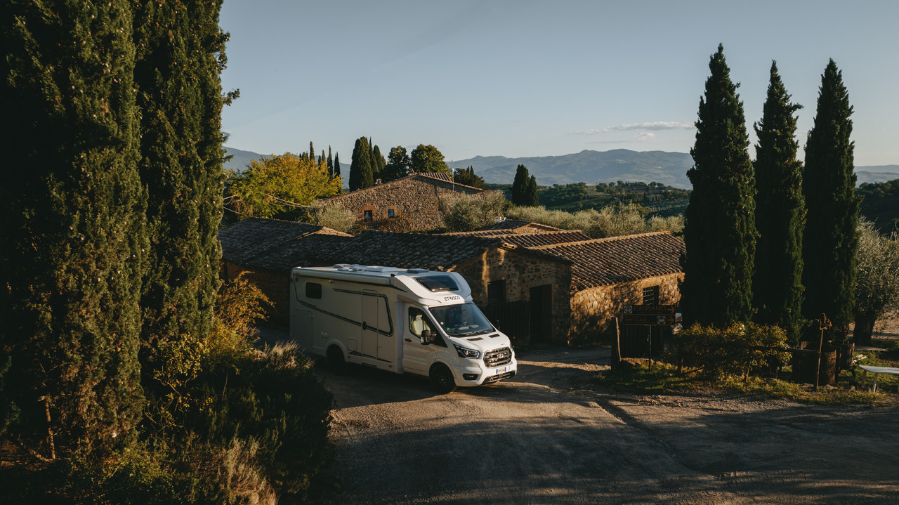 New Semi-integrated motorhome Etrusco T 7.3 QCF: picture 9