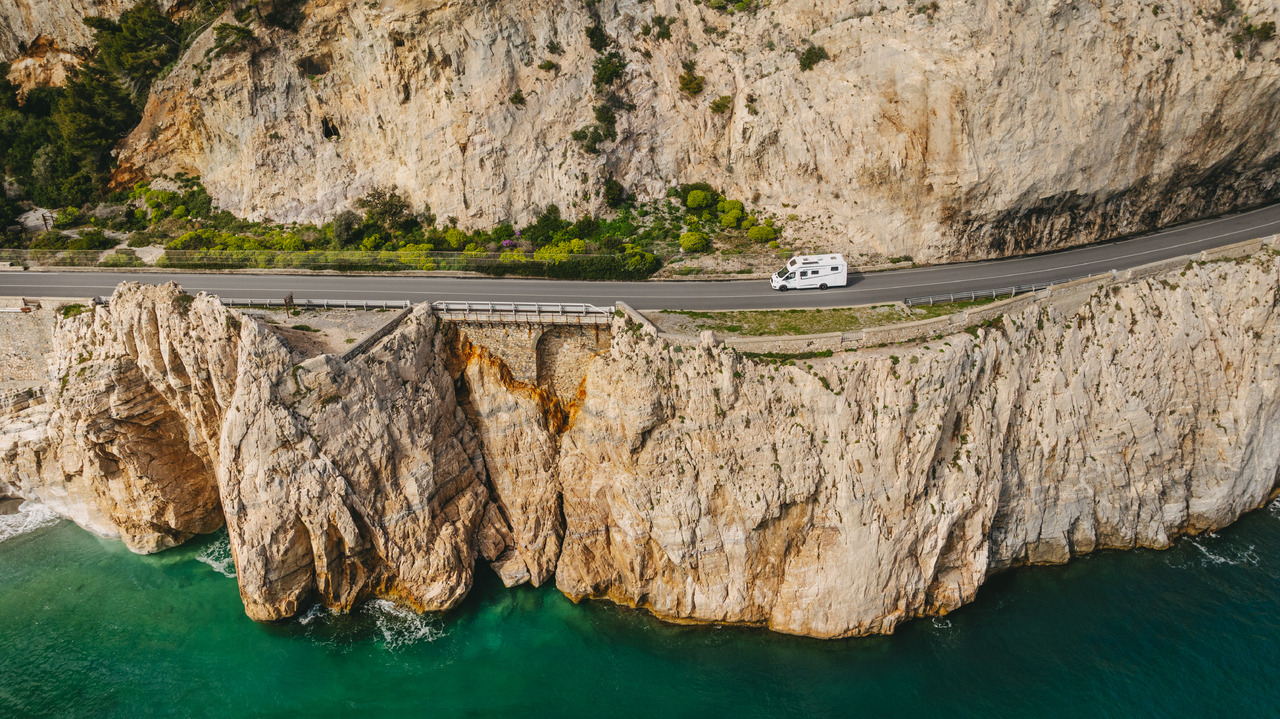 New Semi-integrated motorhome Etrusco T 7.3 QCF: picture 12