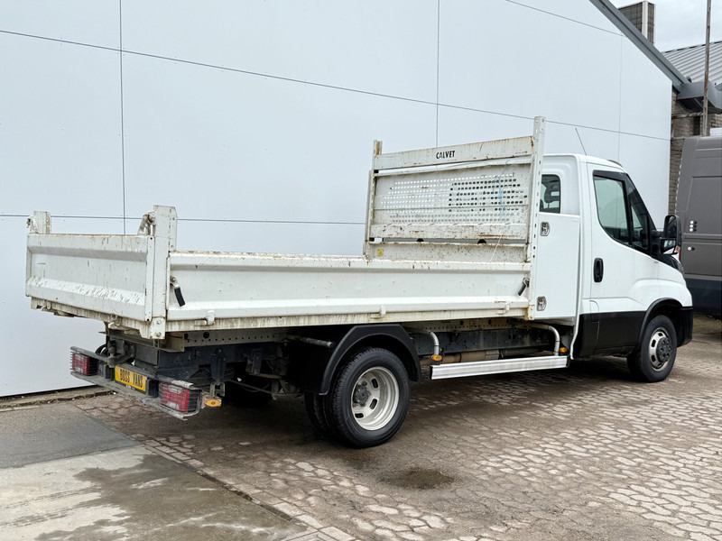 Iveco Daily 35C12 2.3 L3 Kipper Dubbellucht 3.5t Trekhaak Airco Cruise Control Lucht Geveerde Stoel - Tipper van: picture 4 Iveco Daily 35C12 2.3 L3 Kipper Dubbellucht 3.5t Trekhaak Airco Cruise Control Lucht Geveerde Stoel - Tipper van: picture 4