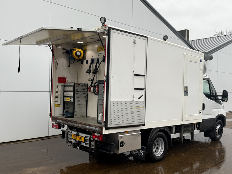 Box van Iveco Daily Daily 70C18 3.0 *Service bus / Inbouw* LED Climate Control Cruise Control Tachograaf Standkachel Trekhaak Camera Stoelverwarming: picture 10 Box van Iveco Daily Daily 70C18 3.0 *Service bus / Inbouw* LED Climate Control Cruise Control Tachograaf Standkachel Trekhaak Camera Stoelverwarming: picture 10