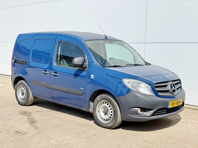 Mercedes-Benz Citan 109 Airco Trekhaak Schuifdeur APK 11-11-2025 - Small van: picture 4 Mercedes-Benz Citan 109 Airco Trekhaak Schuifdeur APK 11-11-2025 - Small van: picture 4