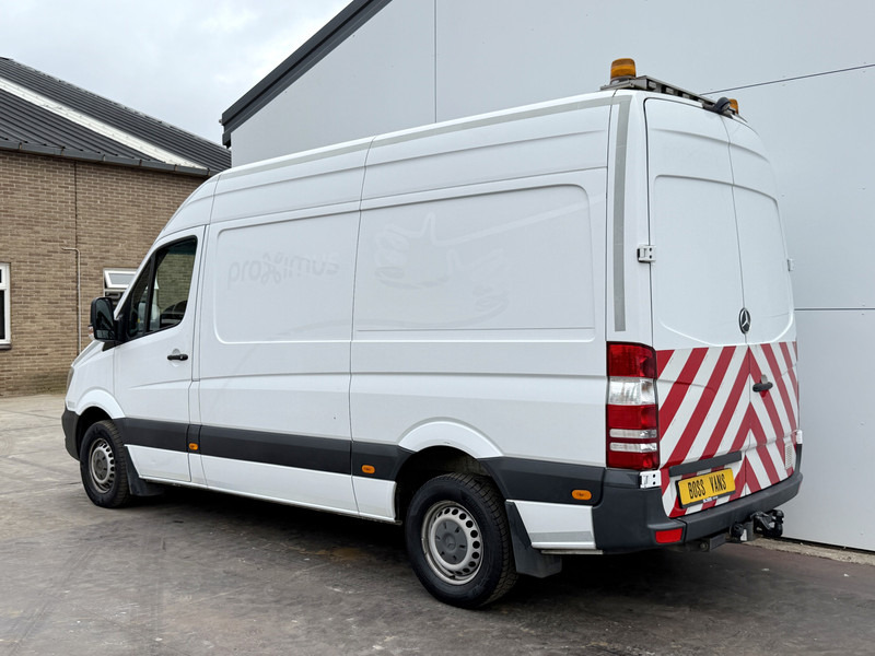 Mercedes-Benz Sprinter 316 2.2 CDI L2H2 Airco Achteruitrijcamera Trekhaak Lucht geveerde stoel - Panel van: picture 2 Mercedes-Benz Sprinter 316 2.2 CDI L2H2 Airco Achteruitrijcamera Trekhaak Lucht geveerde stoel - Panel van: picture 2