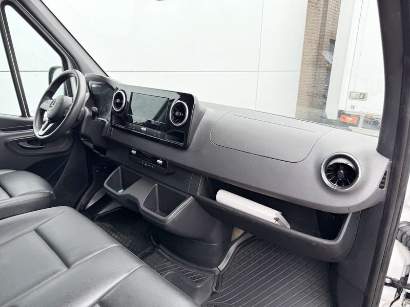 Panel van, Combi van Mercedes-Benz Sprinter 319 1.9 CDI Automaat L3H2 Dubbele Cabine Mercedes ME MBUX Climate Control Camera Navigatie Trekhaak DOKA DC: picture 10