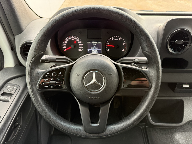 Leasing of Mercedes-Benz Sprinter 514 2.2 CDI Automaat Achterdeuren Climate Control Cruise Control Koffer Bakwagen Meubelbak Mercedes-Benz Sprinter 514 2.2 CDI Automaat Achterdeuren Climate Control Cruise Control Koffer Bakwagen Meubelbak: picture 17