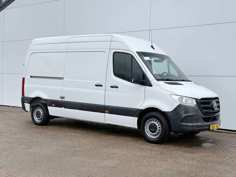 Mercedes-Benz eSprinter 312 ALL-IN PRIJS L2H2 55kWh 168km WLTP 80kw Snelladen Climate Control Camera Stoelverwarming Laadkabel - Panel van, Electric van: picture 4 Mercedes-Benz eSprinter 312 ALL-IN PRIJS L2H2 55kWh 168km WLTP 80kw Snelladen Climate Control Camera Stoelverwarming Laadkabel - Panel van, Electric van: picture 4