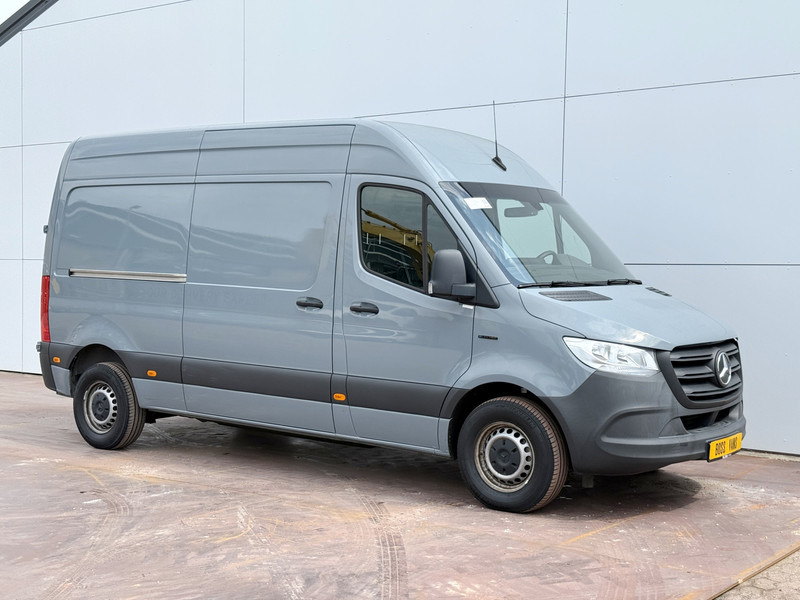 Mercedes-Benz eSprinter 312 L2H2 Elektrisch 41kWh 120pk Climate Control Camera Stoelverwarming - Panel van, Electric van: picture 4 Mercedes-Benz eSprinter 312 L2H2 Elektrisch 41kWh 120pk Climate Control Camera Stoelverwarming - Panel van, Electric van: picture 4
