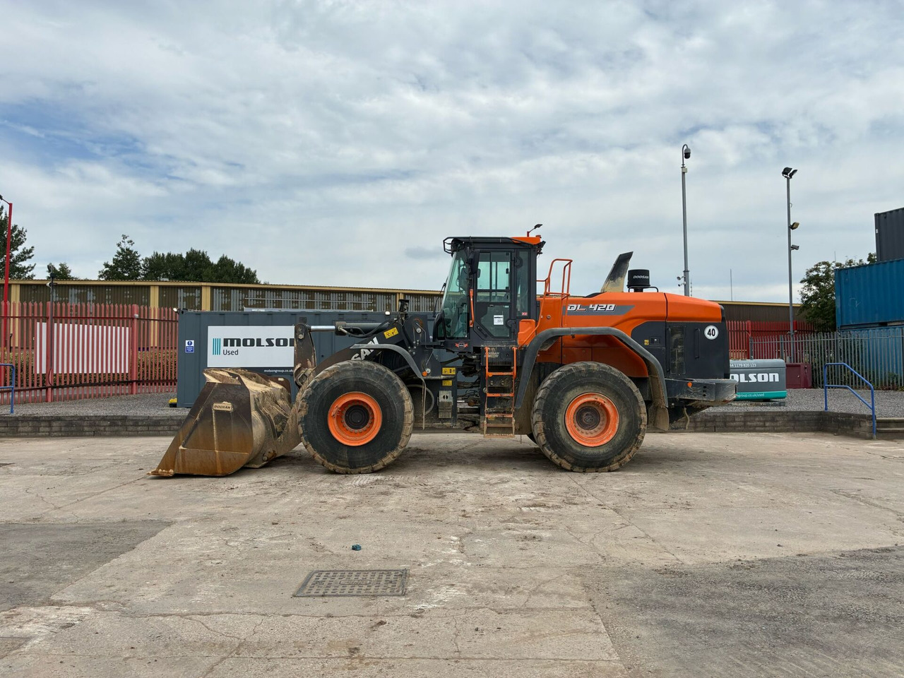 Doosan DL420 - Wheel loader: picture 2 Doosan DL420 - Wheel loader: picture 2