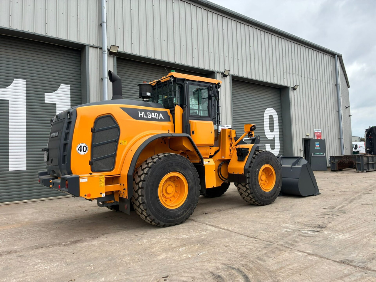 Hyundai HL940A - Wheel loader: picture 5 Hyundai HL940A - Wheel loader: picture 5