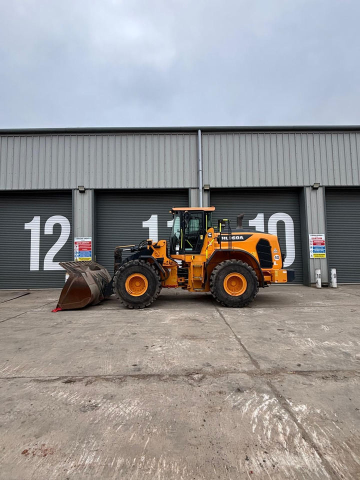 Hyundai HL960A - Wheel loader: picture 2 Hyundai HL960A - Wheel loader: picture 2