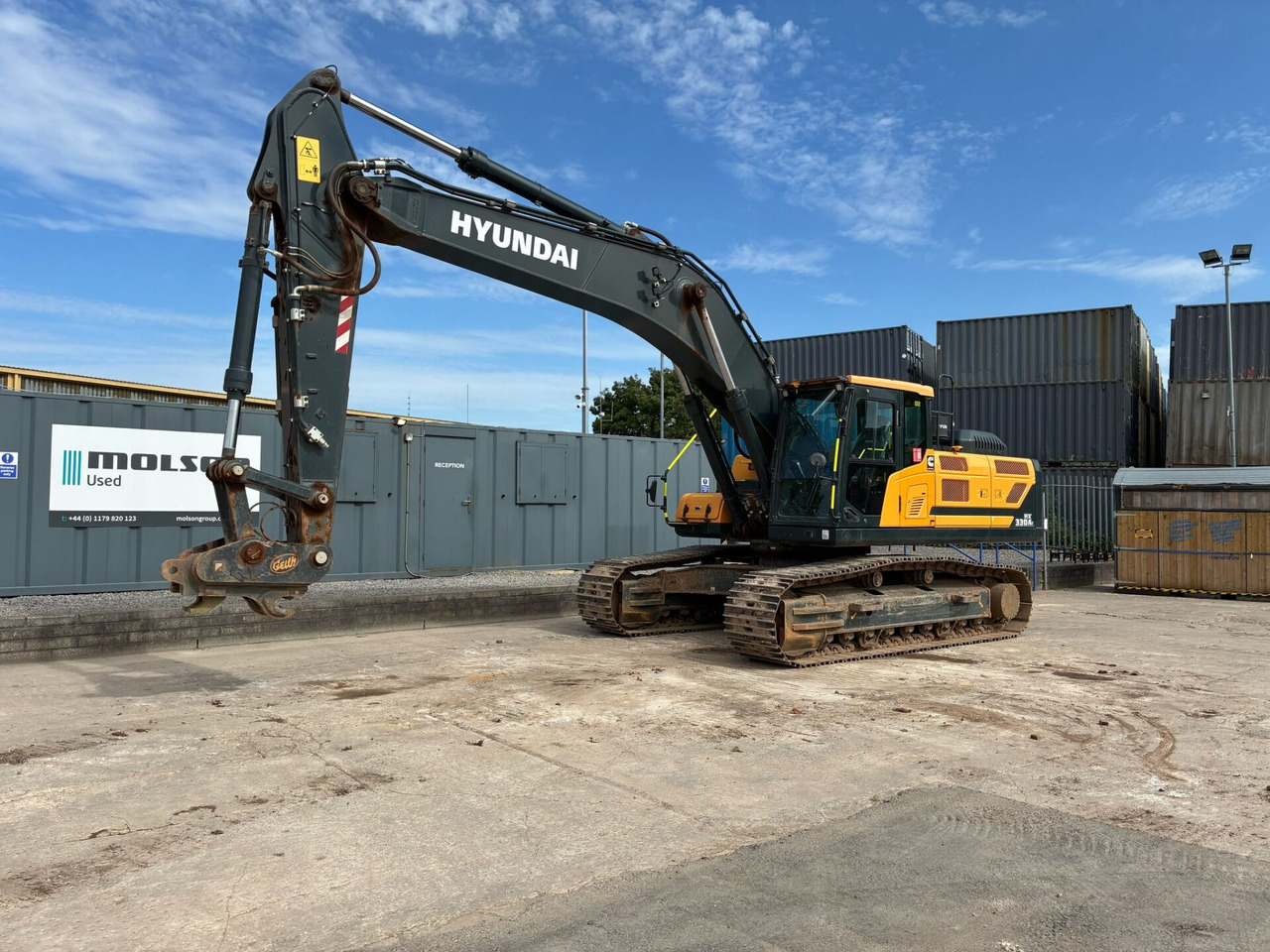 Hyundai HX330 - Crawler excavator: picture 1 Hyundai HX330 - Crawler excavator: picture 1
