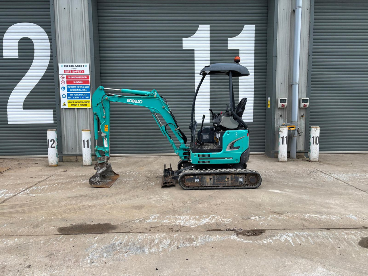 Kobelco SK17SR-3E - Mini excavator: picture 2 Kobelco SK17SR-3E - Mini excavator: picture 2