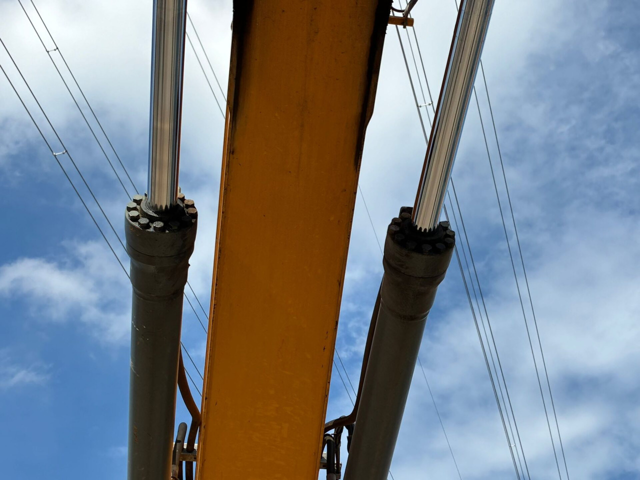 Waste/ Industry handler Liebherr LH40M: picture 10