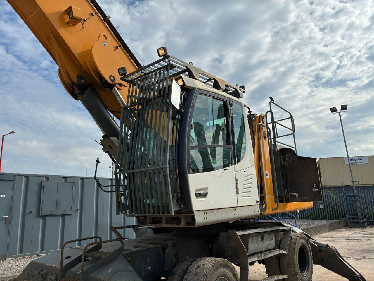 Waste/ Industry handler Liebherr LH40M: picture 20