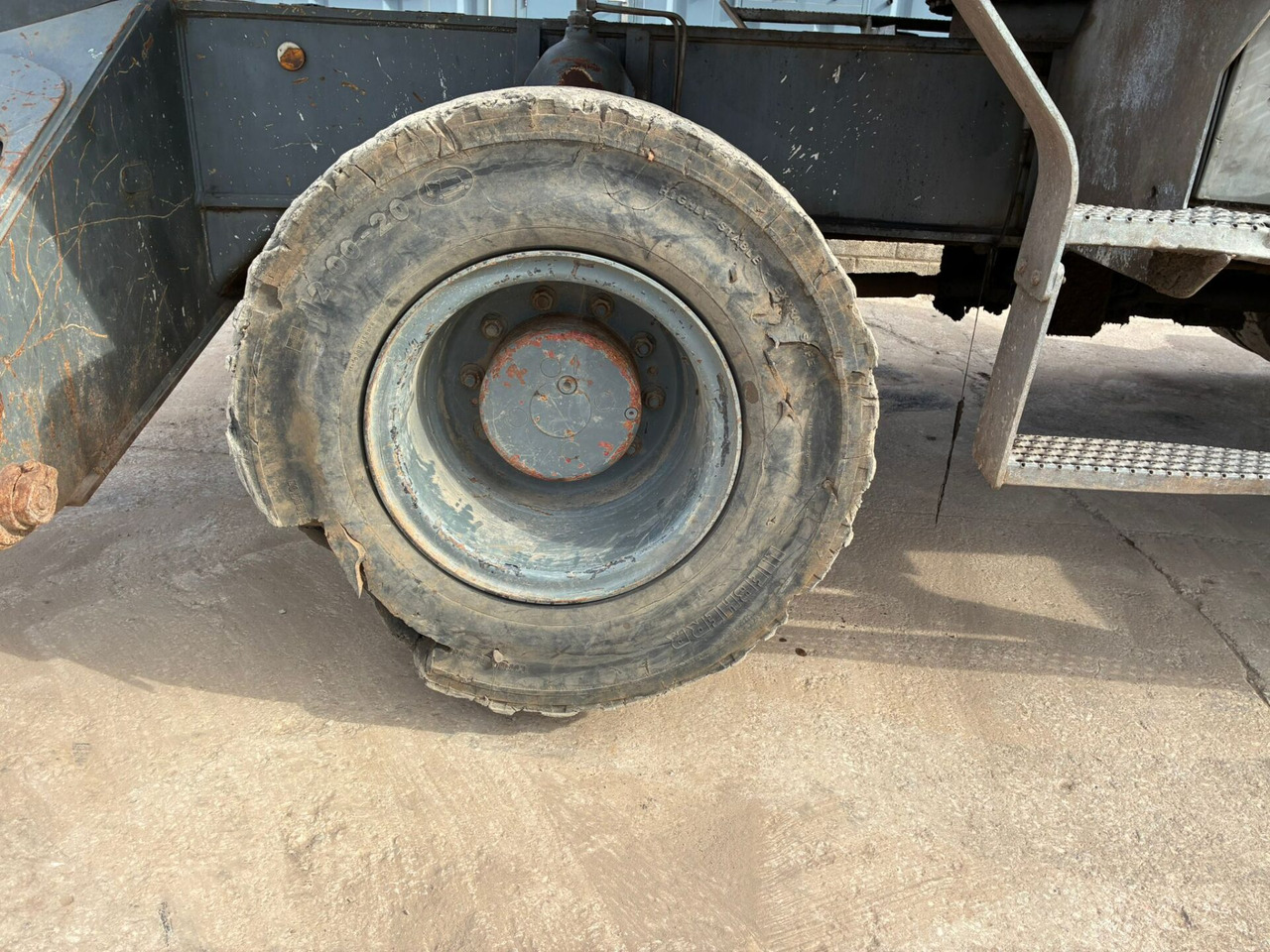 Waste/ Industry handler Liebherr LH40M: picture 33