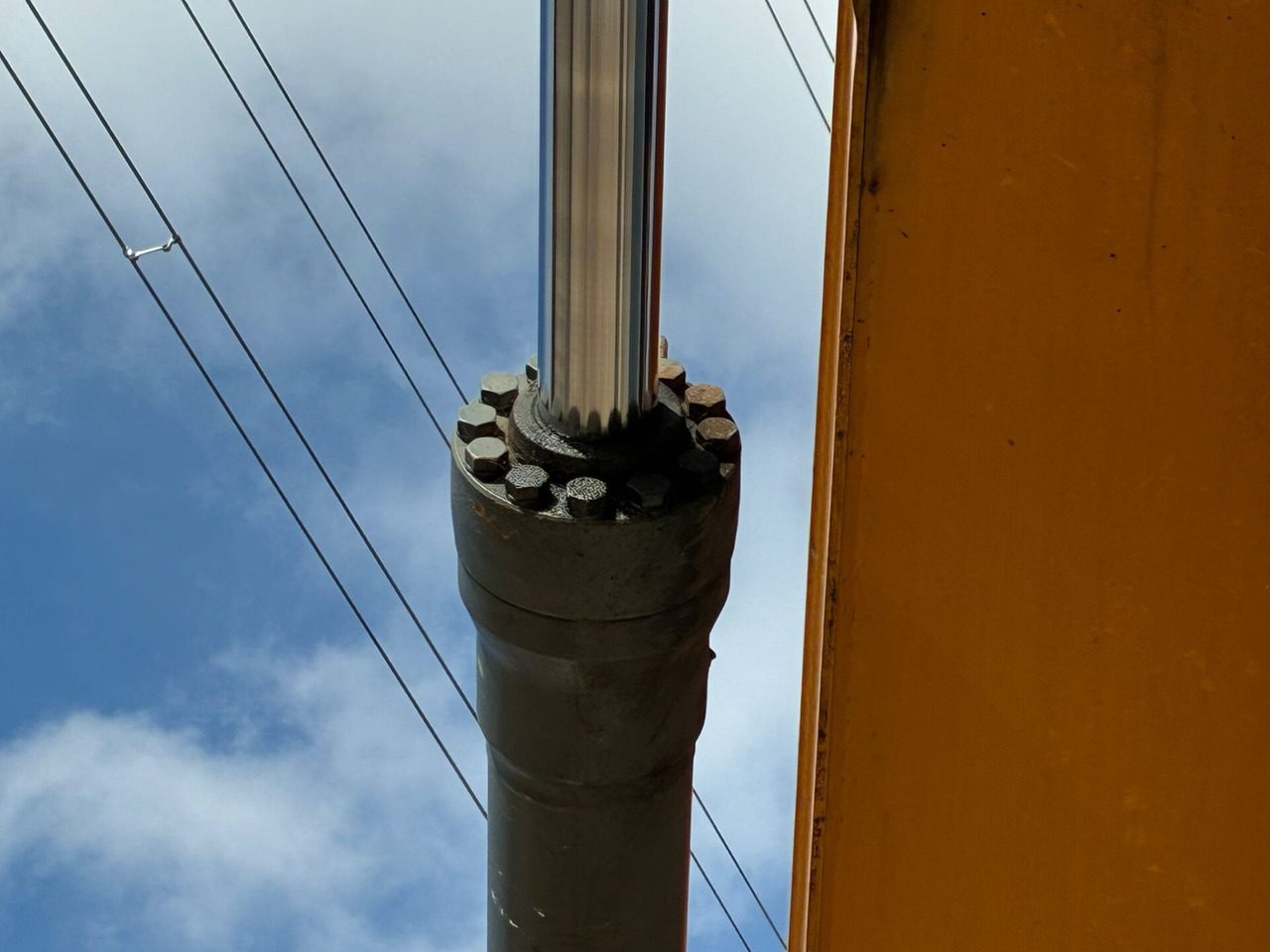 Waste/ Industry handler Liebherr LH40M: picture 8